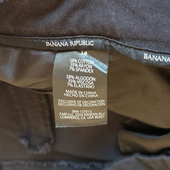 Banana Republic Black Cropped Straight-Leg Pants - Size 14 - Picture 6 of 9